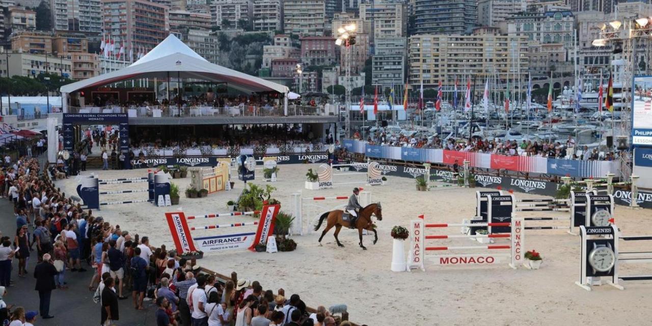 Plein Coeur De Monaco, A 300 Metres A Pied Du Port De Monaco, 4 Pieces Dans Des Escaliers Vue Mer Exceptionnelle מראה חיצוני תמונה