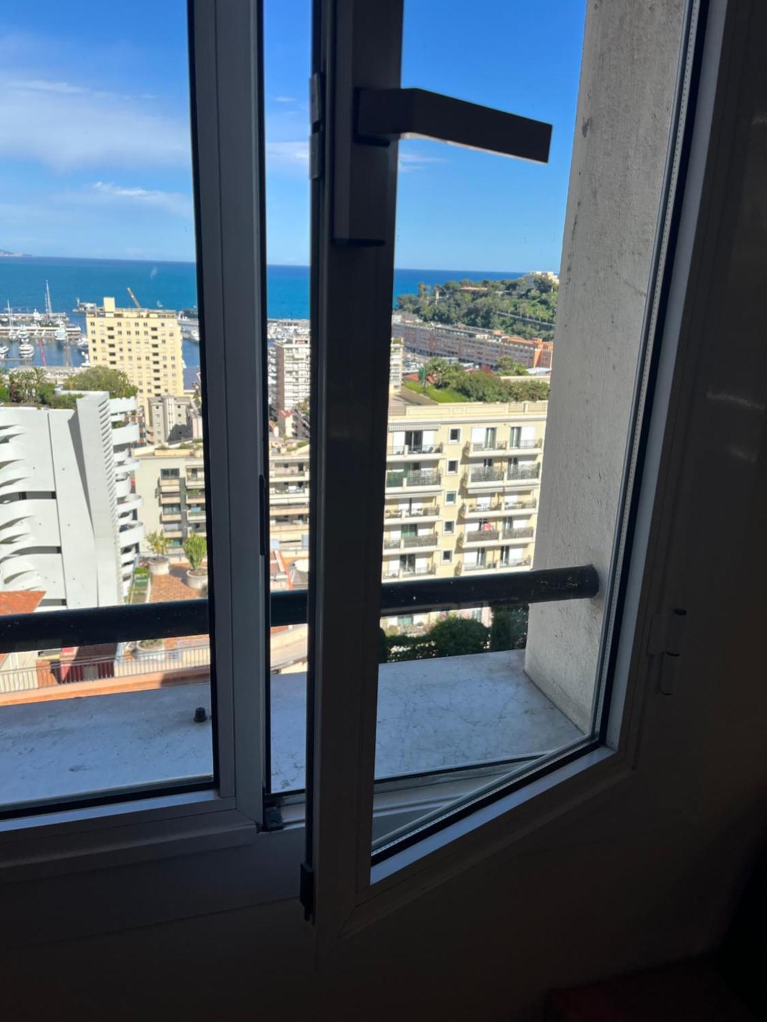 Plein Coeur De Monaco, A 300 Metres A Pied Du Port De Monaco, 4 Pieces Dans Des Escaliers Vue Mer Exceptionnelle מראה חיצוני תמונה