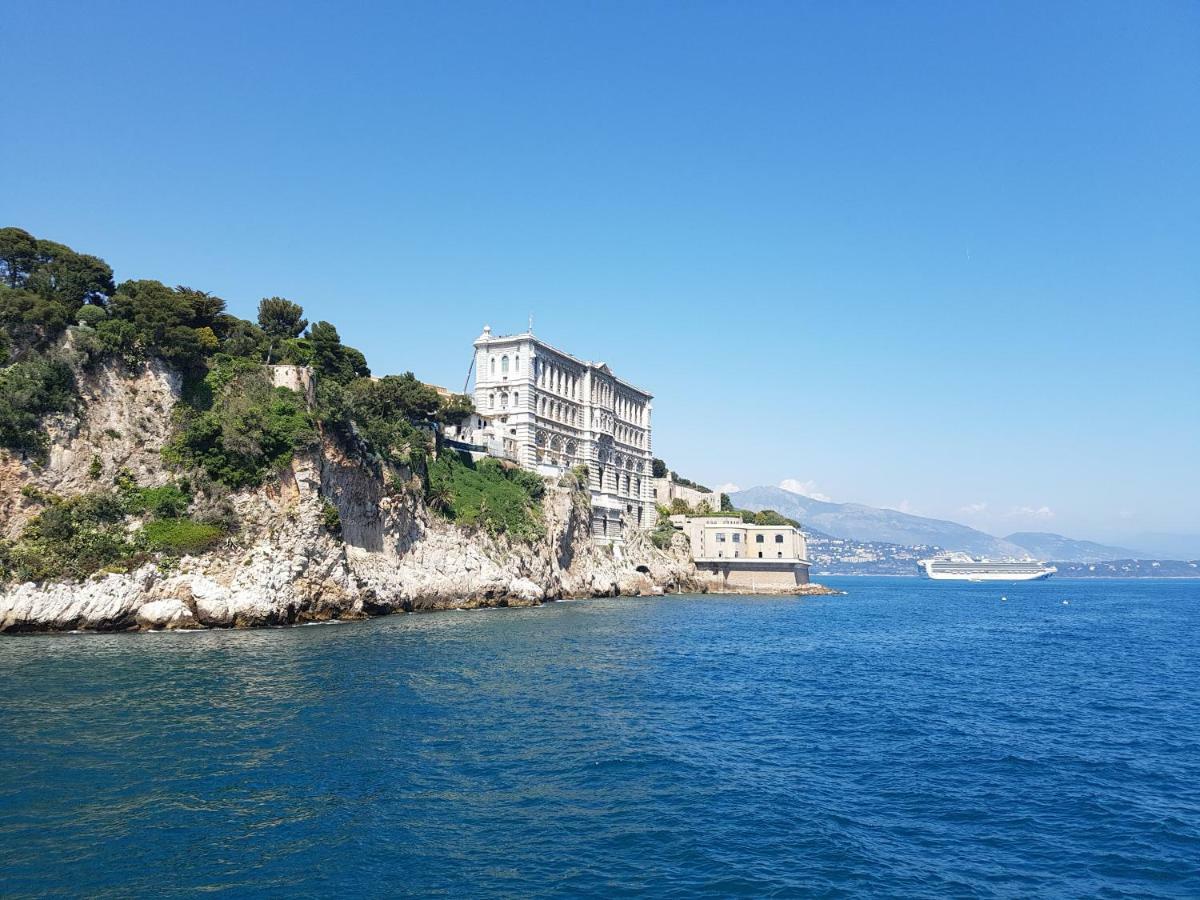 Plein Coeur De Monaco, A 300 Metres A Pied Du Port De Monaco, 4 Pieces Dans Des Escaliers Vue Mer Exceptionnelle מראה חיצוני תמונה